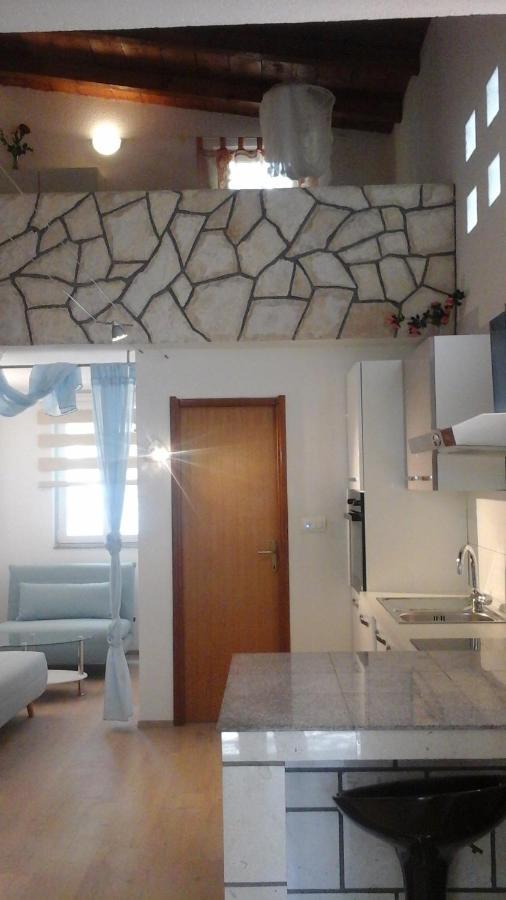Apartments With A Parking Space Rukavac, Vis - 2444 외부 사진